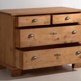 Antique four-drawer chest of drawers (circa 1920)
