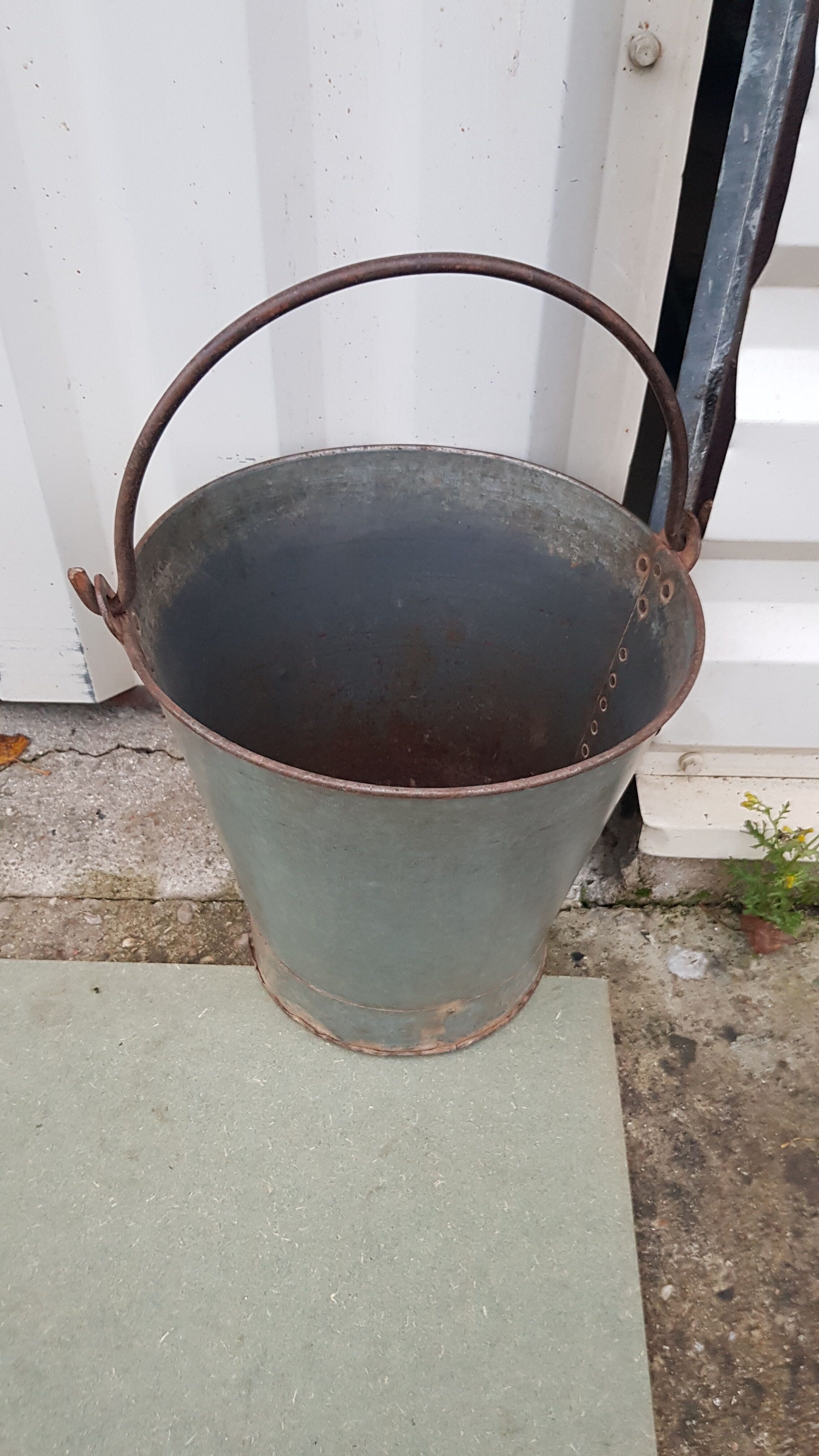 Old thick zinc farmhouse seal