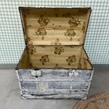 White patinated trunk