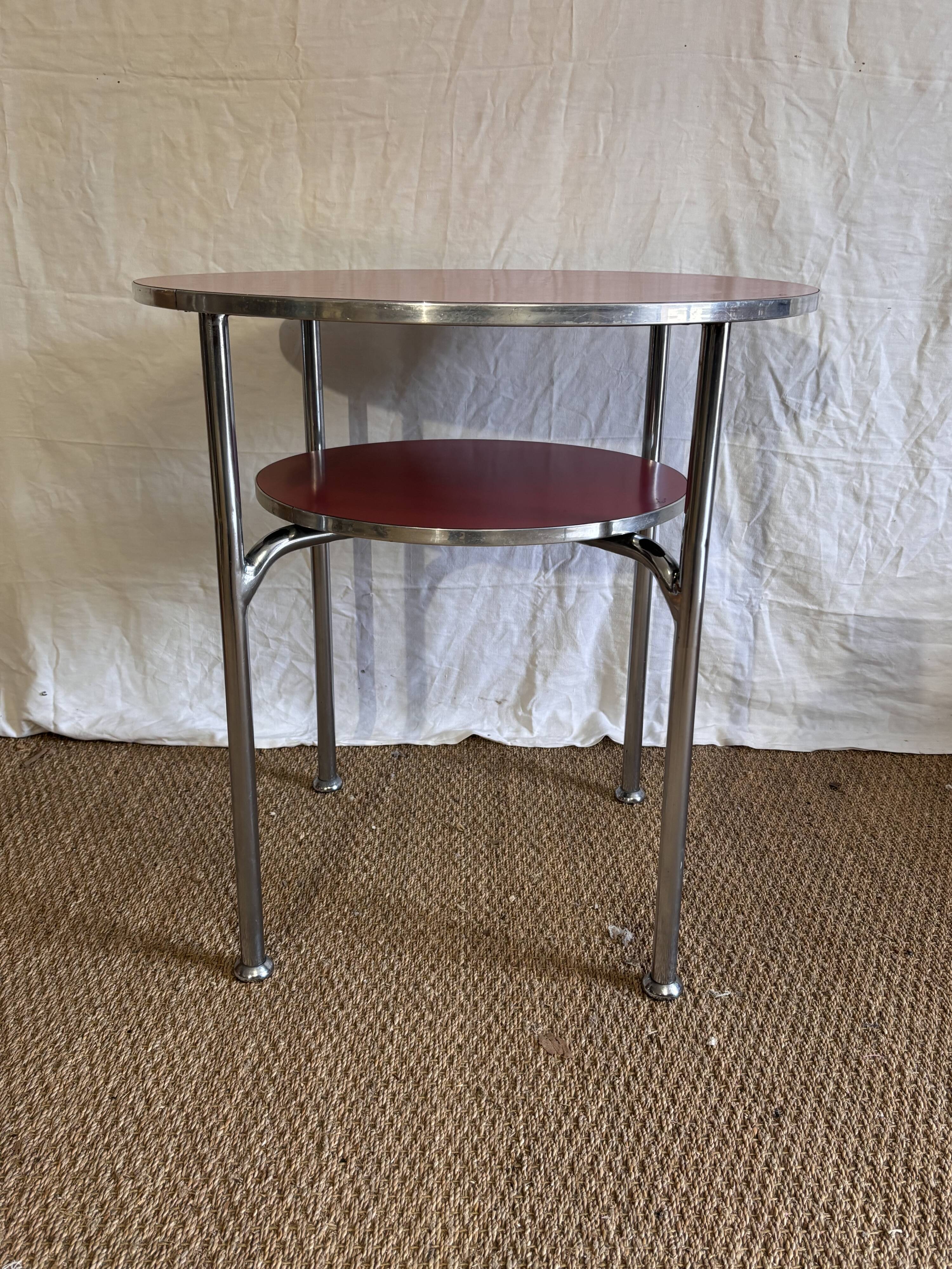 Bauhaus gueridon 1940 chrome