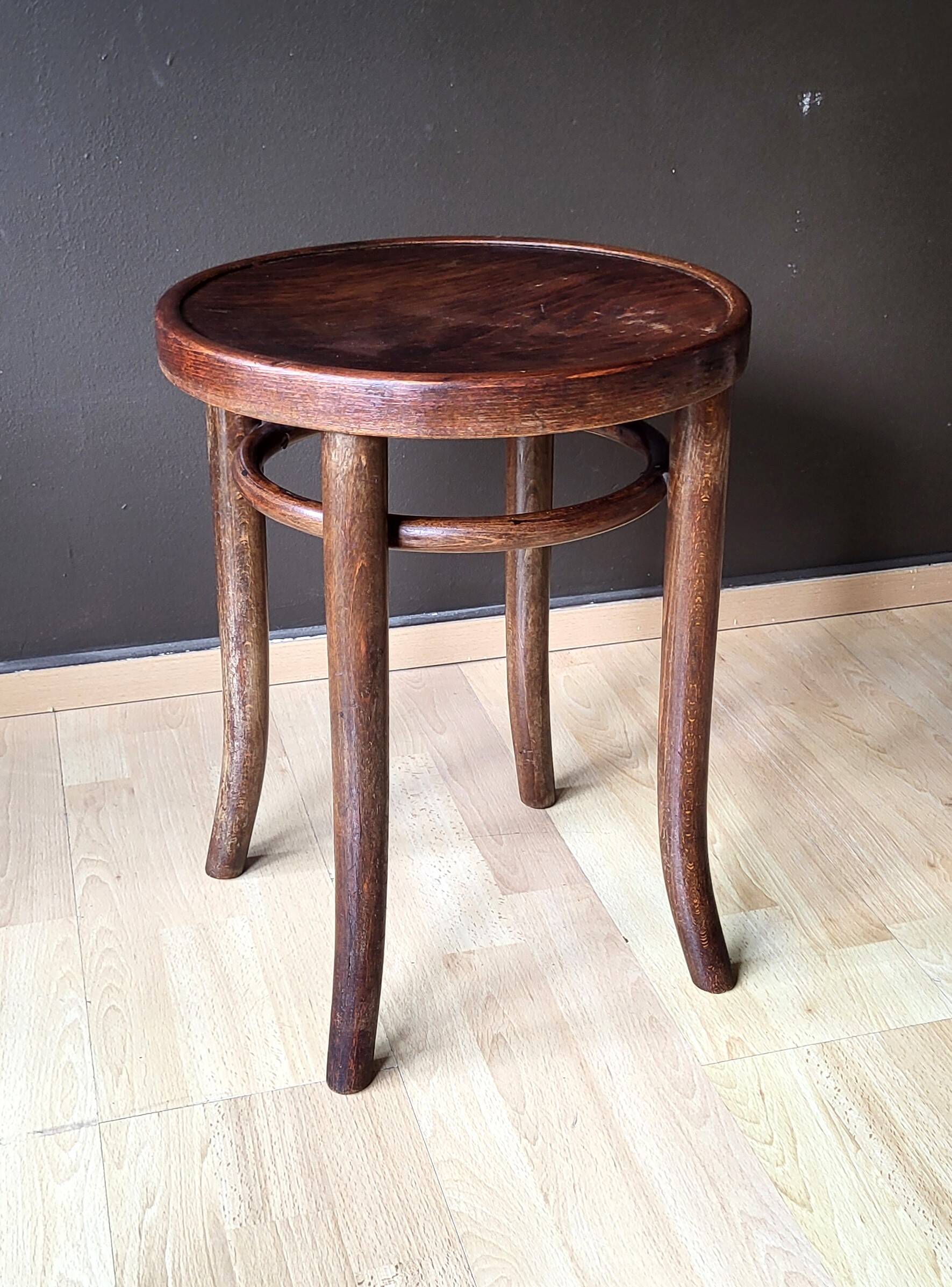 Fischel stool (1885 - 1900)