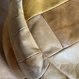 Set of 2 patchwork leather poufs brown camel De Sède
