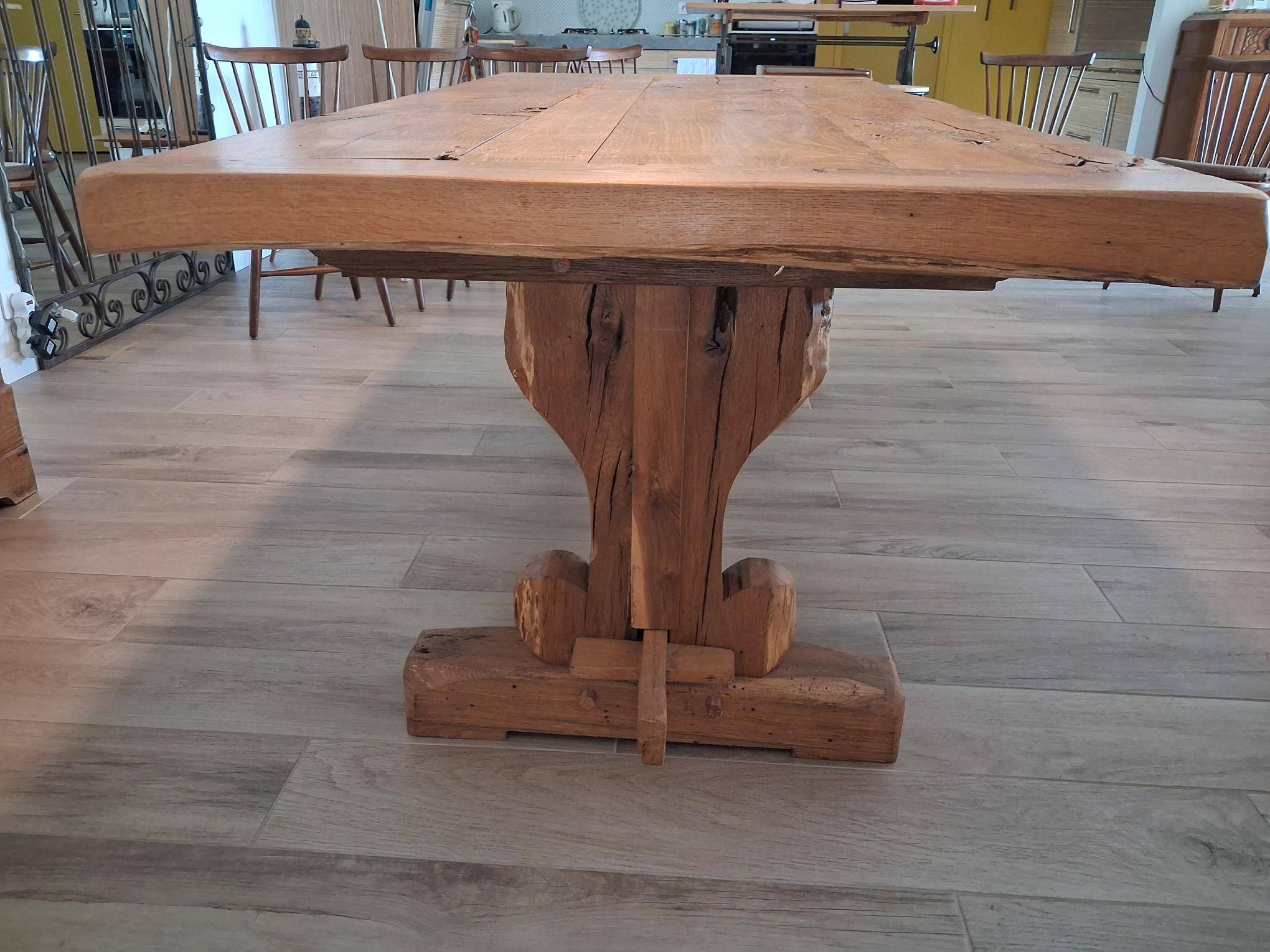 Table en chêne massif 205 cm – fabrication artisanale, pièce unique