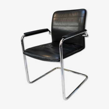 Armchair from the Art Collection series by Walter Knoll