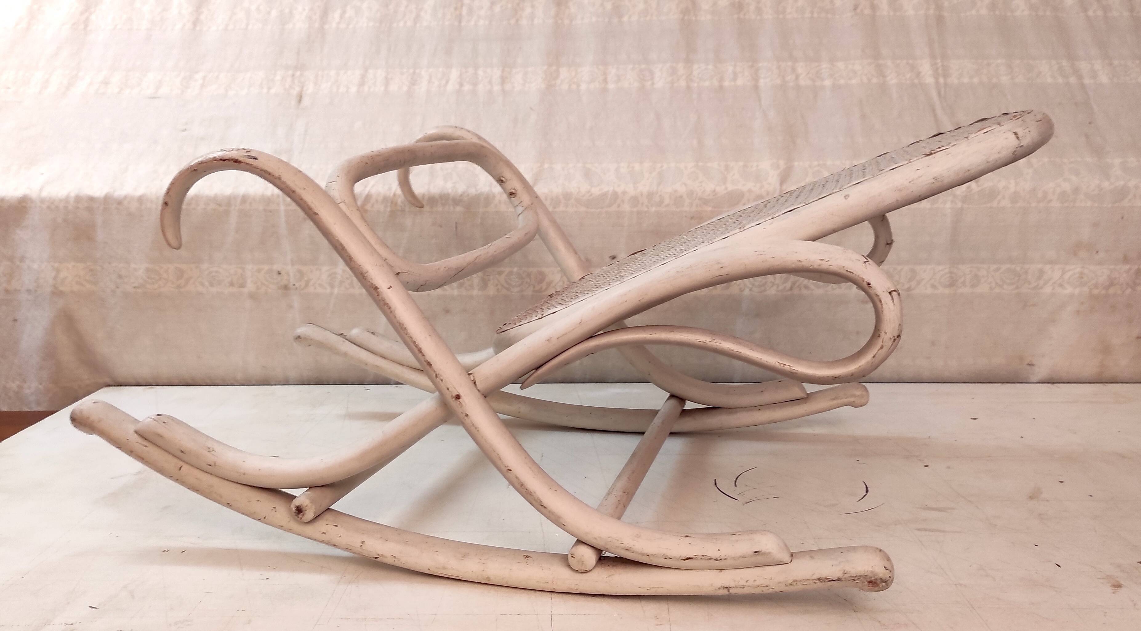 Footstool known as a "flâneuse" in bentwood by Thonet - 1910s/20s