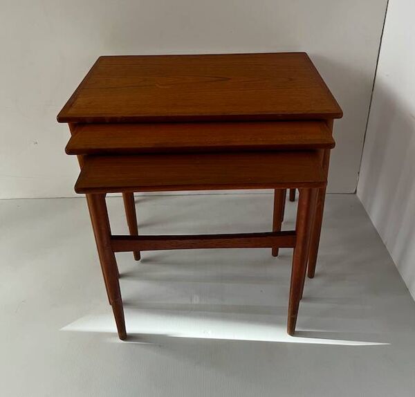Table gigogne en teck Gelsted Denmark