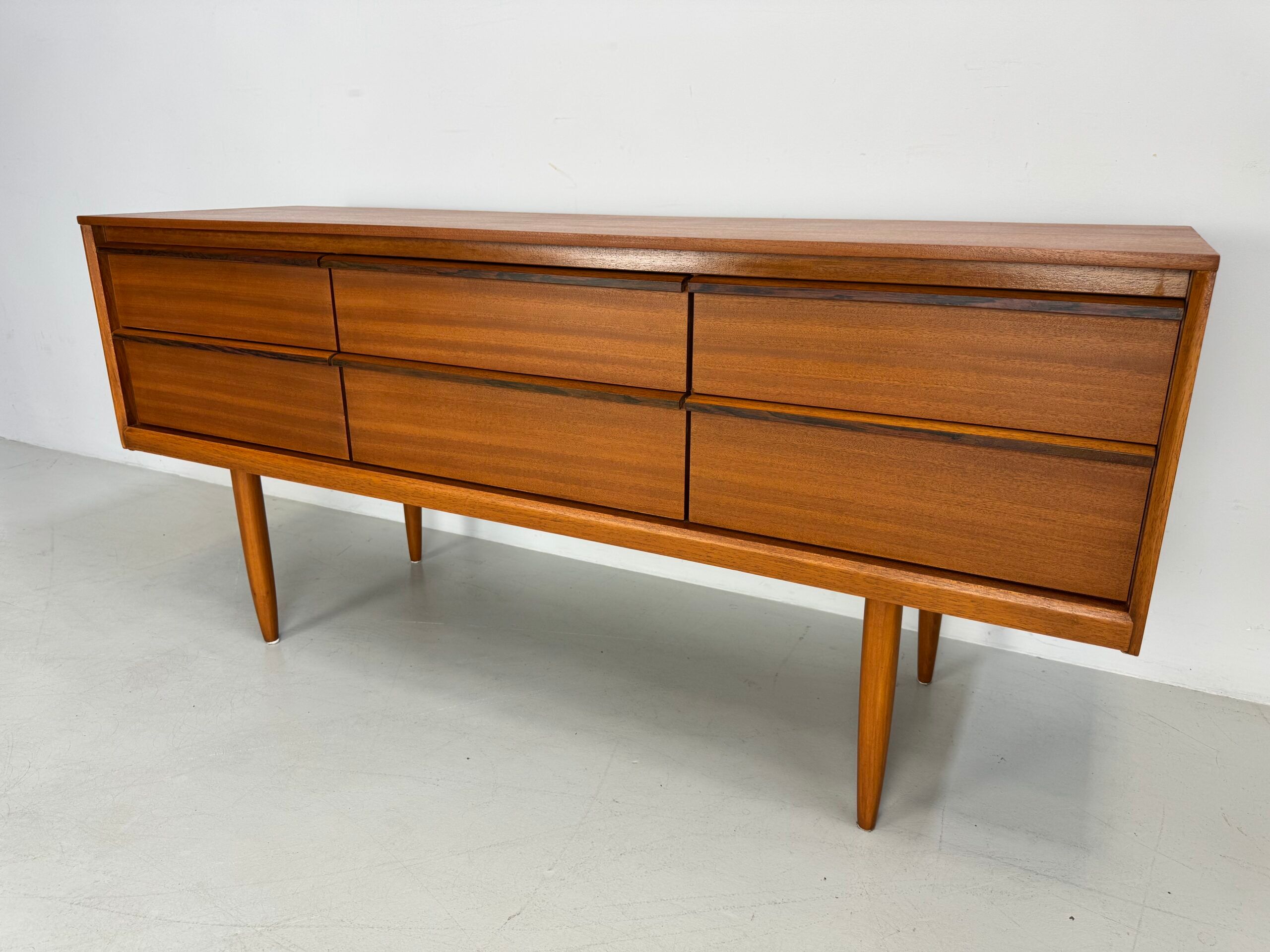 Vintage Austinsuite sideboard.