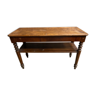 Small draper table