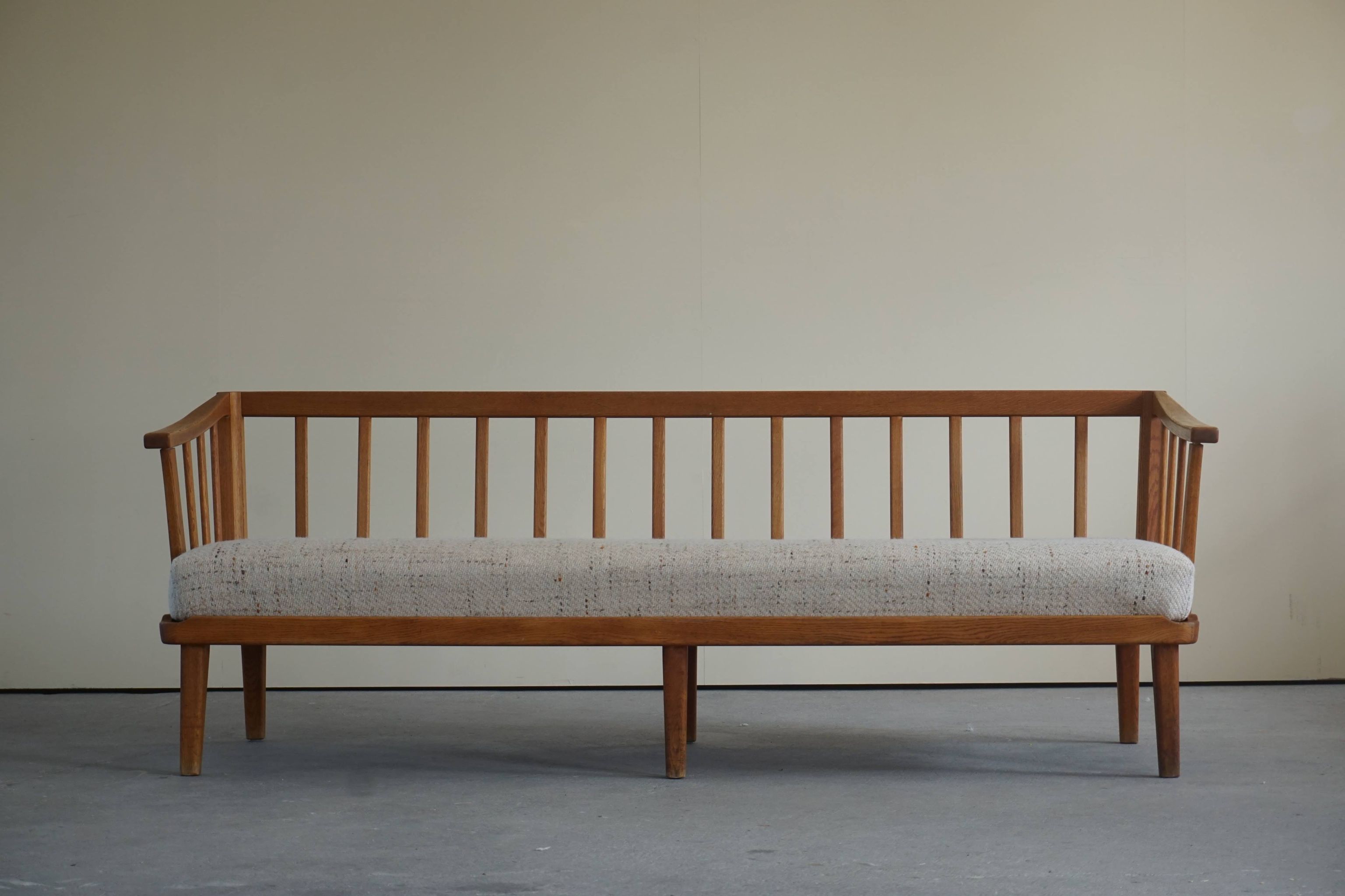 Canapé trois places suédois du milieu du siècle par Carl Malmsten, modèle « Visingsö », années 1960