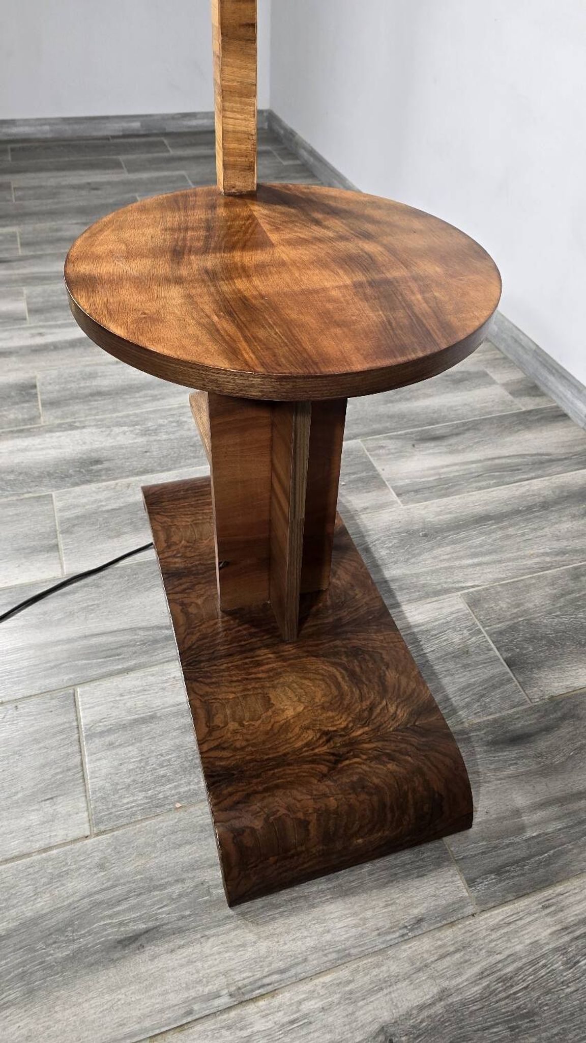 Art Deco Floor Lamp in Wood