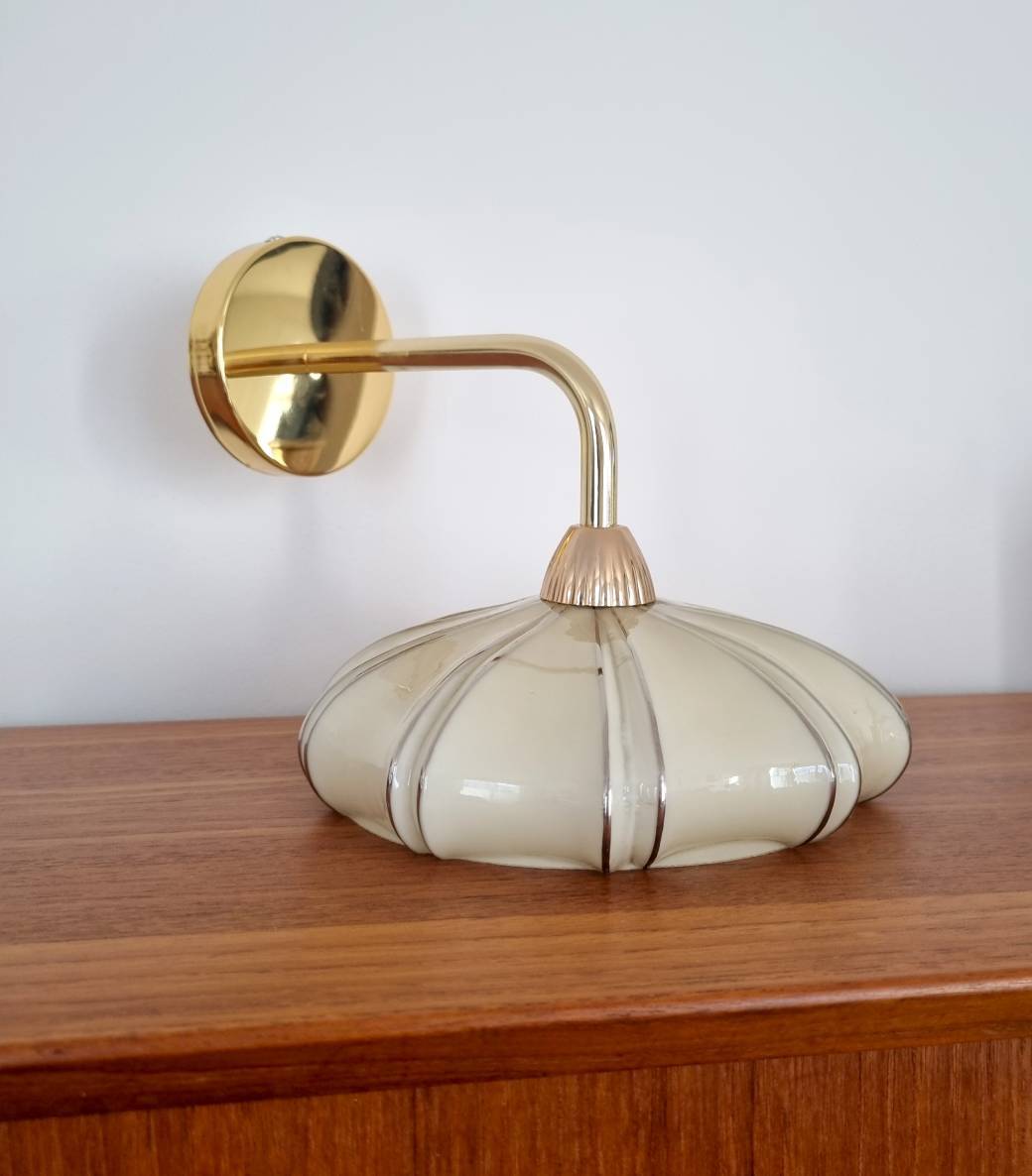 Sarong wall lamp