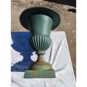 Paire de vases en fonte XIXe siècle Médicis