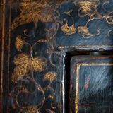 Chinese cabinet in polychrome elm