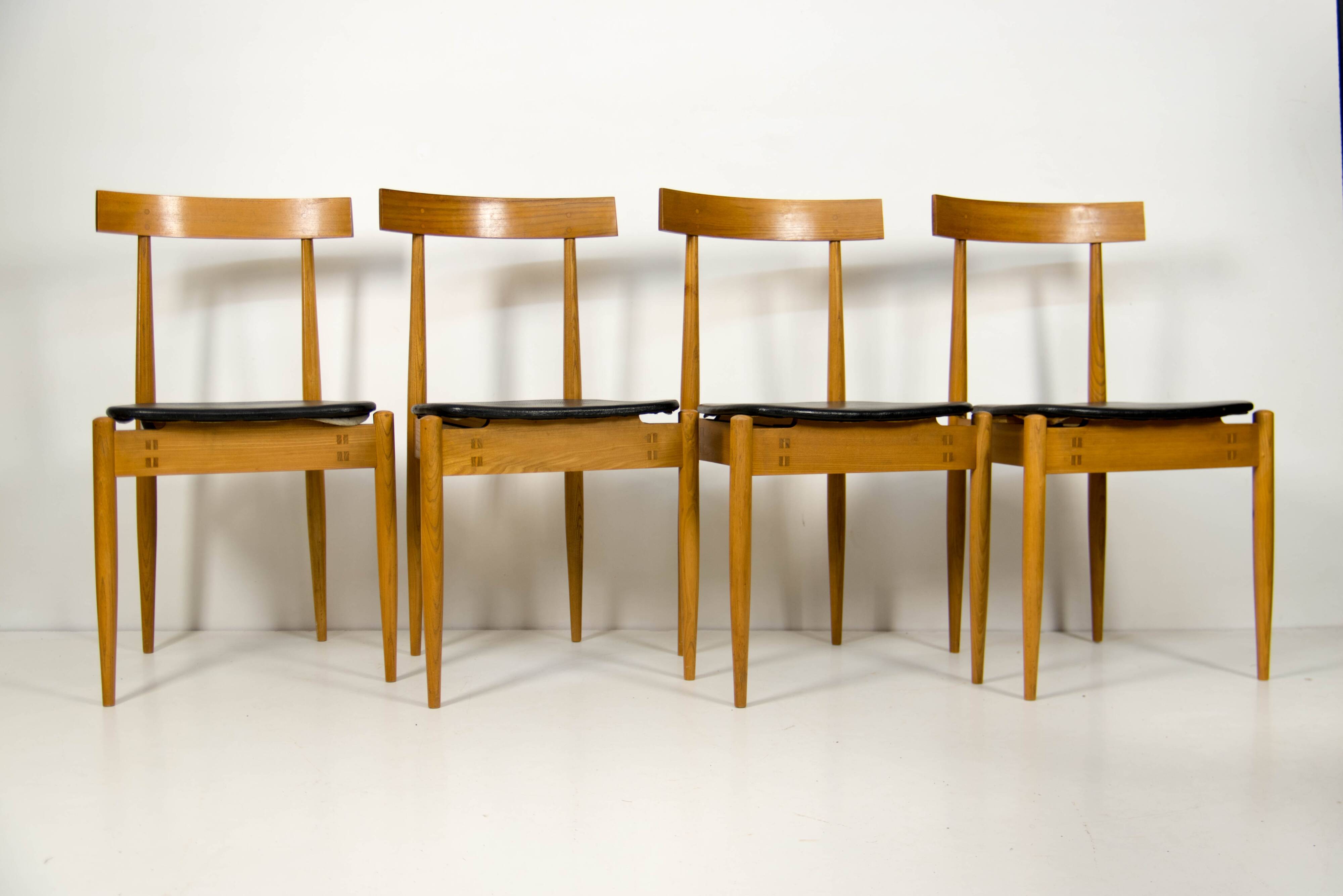 Set of Four Mid-Century Chairs by Alan Fuchs for ULUV, Krásná Jizba, 1965