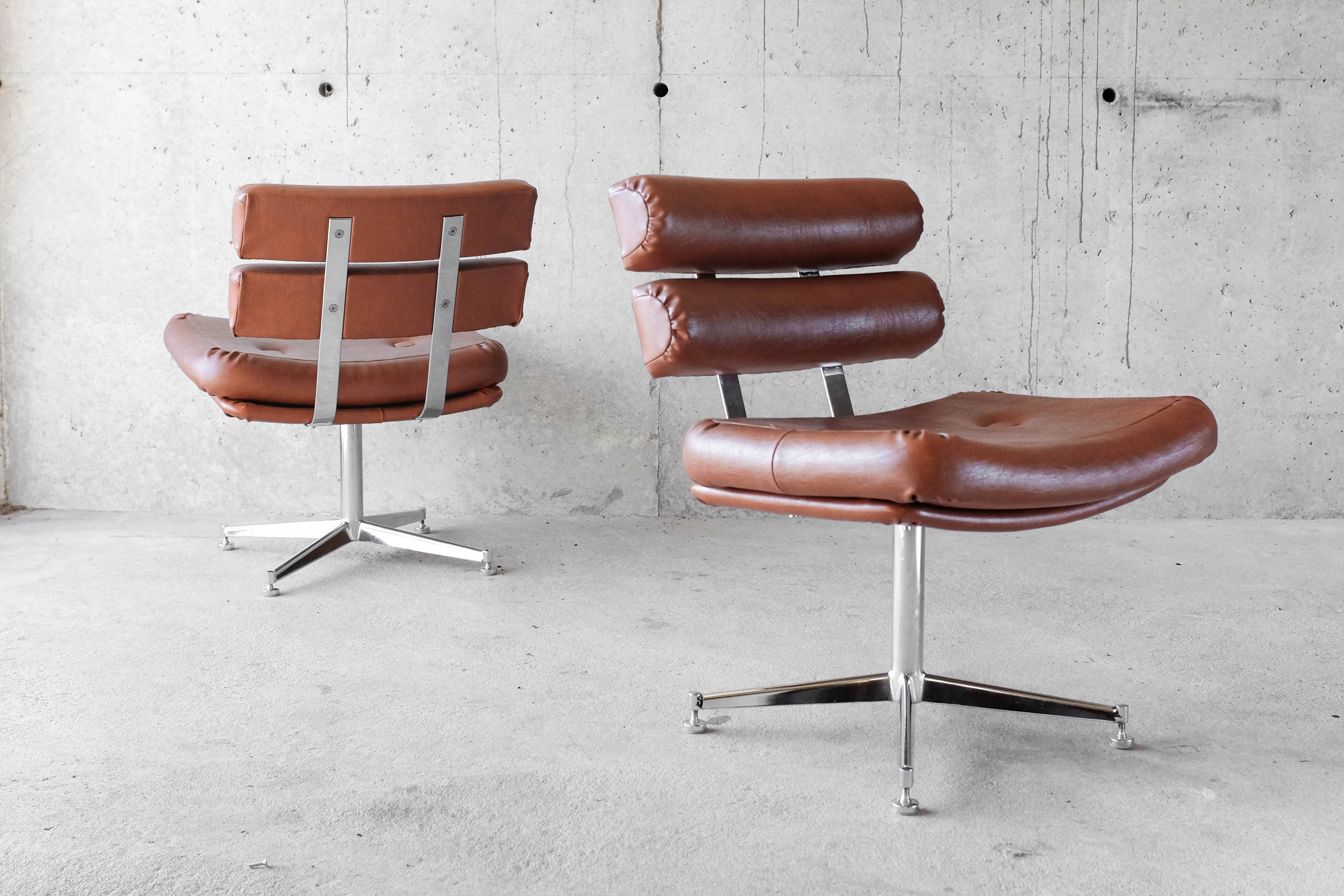 Pair of chairs - 1970 - Cognac
