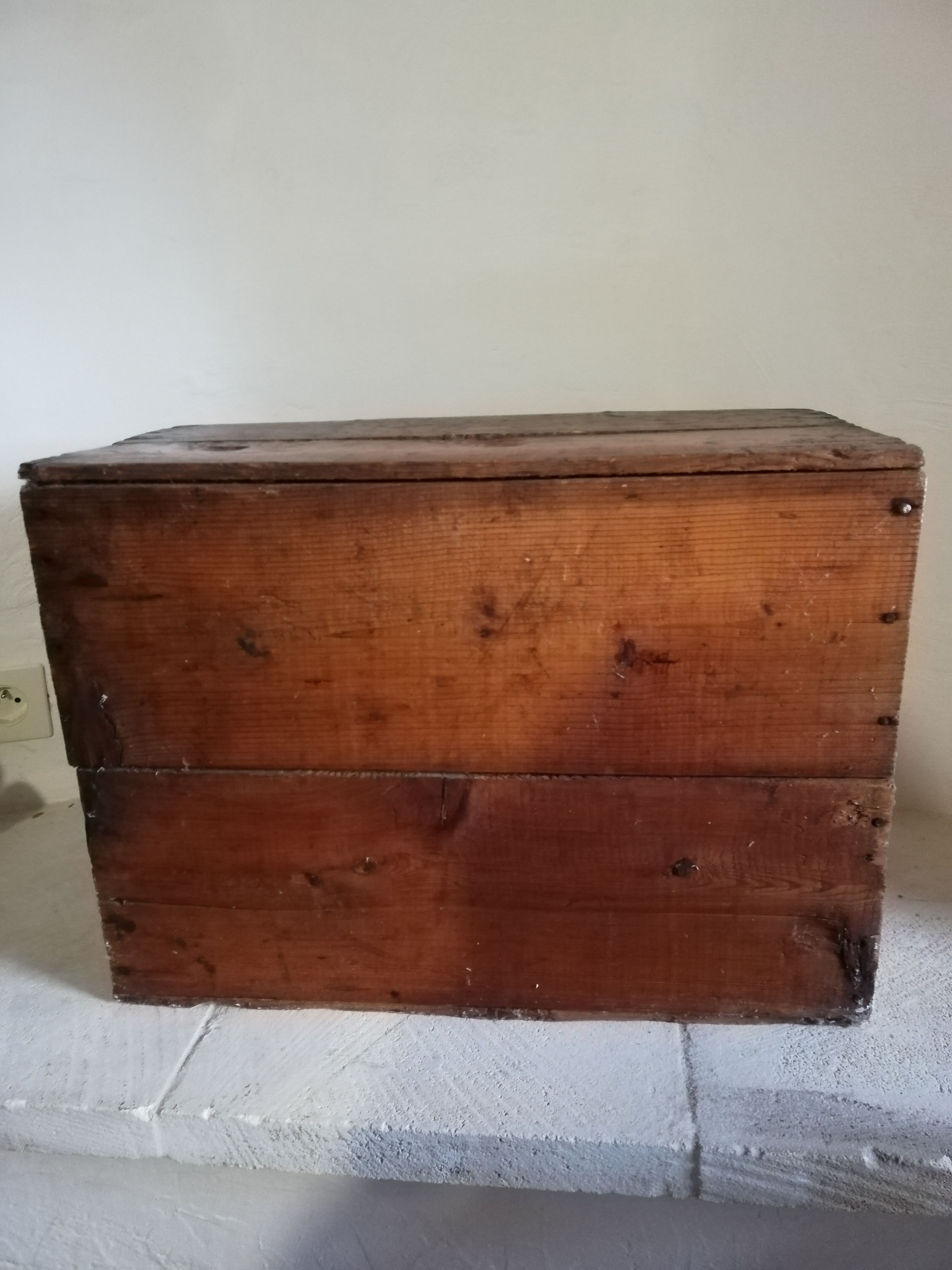 Multi-drawer craft furniture