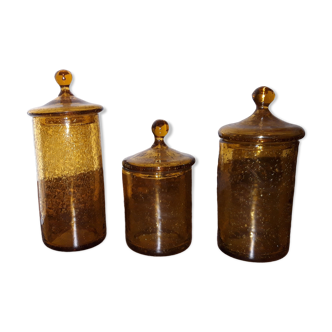Blown and bubbled glass jars