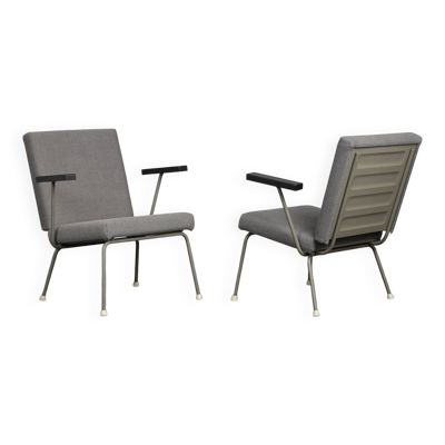Paire de fauteuils modèle 1401 par Wim Rietveld pour Gispen, Pays-Bas, années 1950.