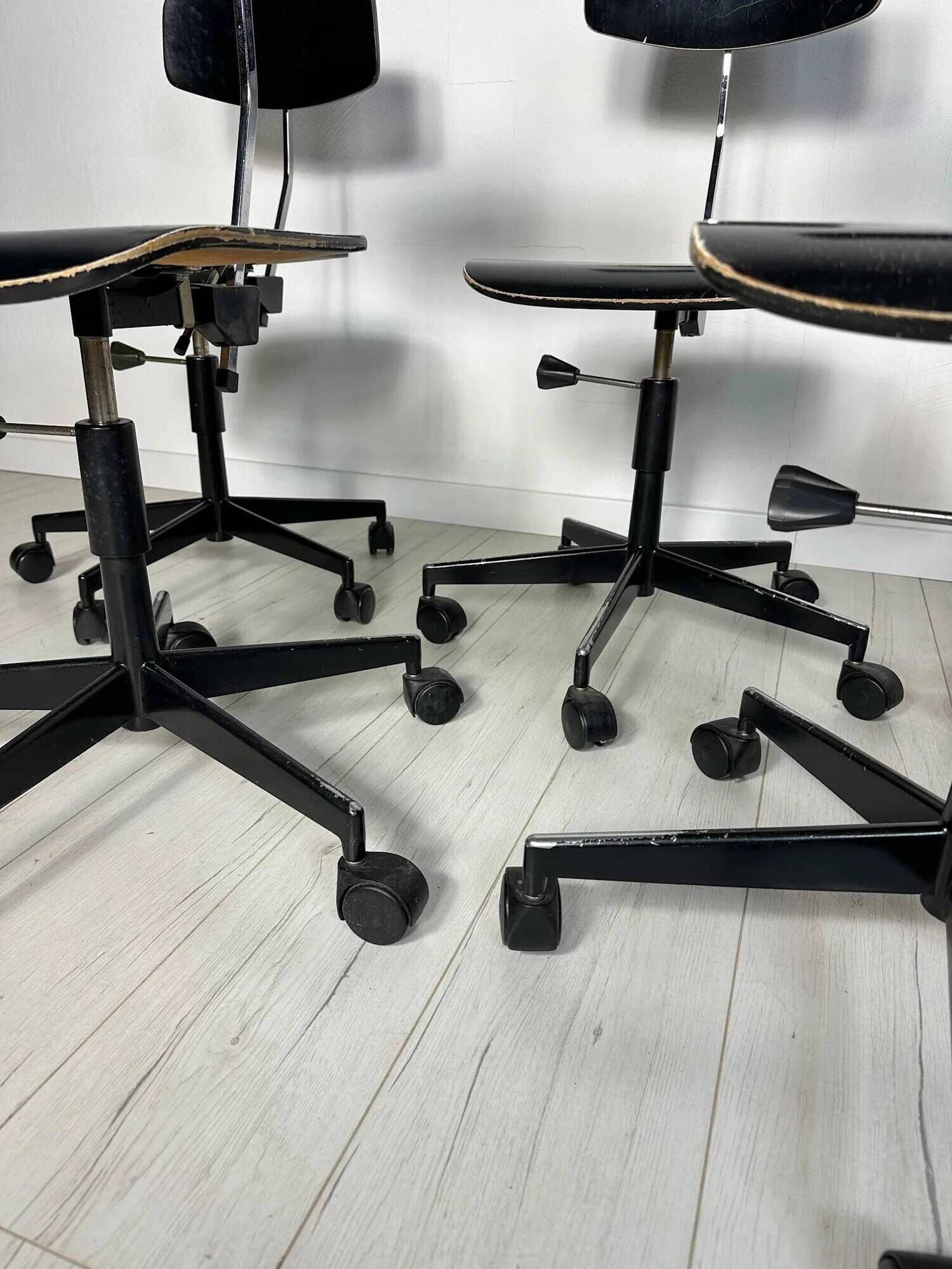 1/6 1950s vintage black architect desk chair by Jørgen Rasmussen for Labofa