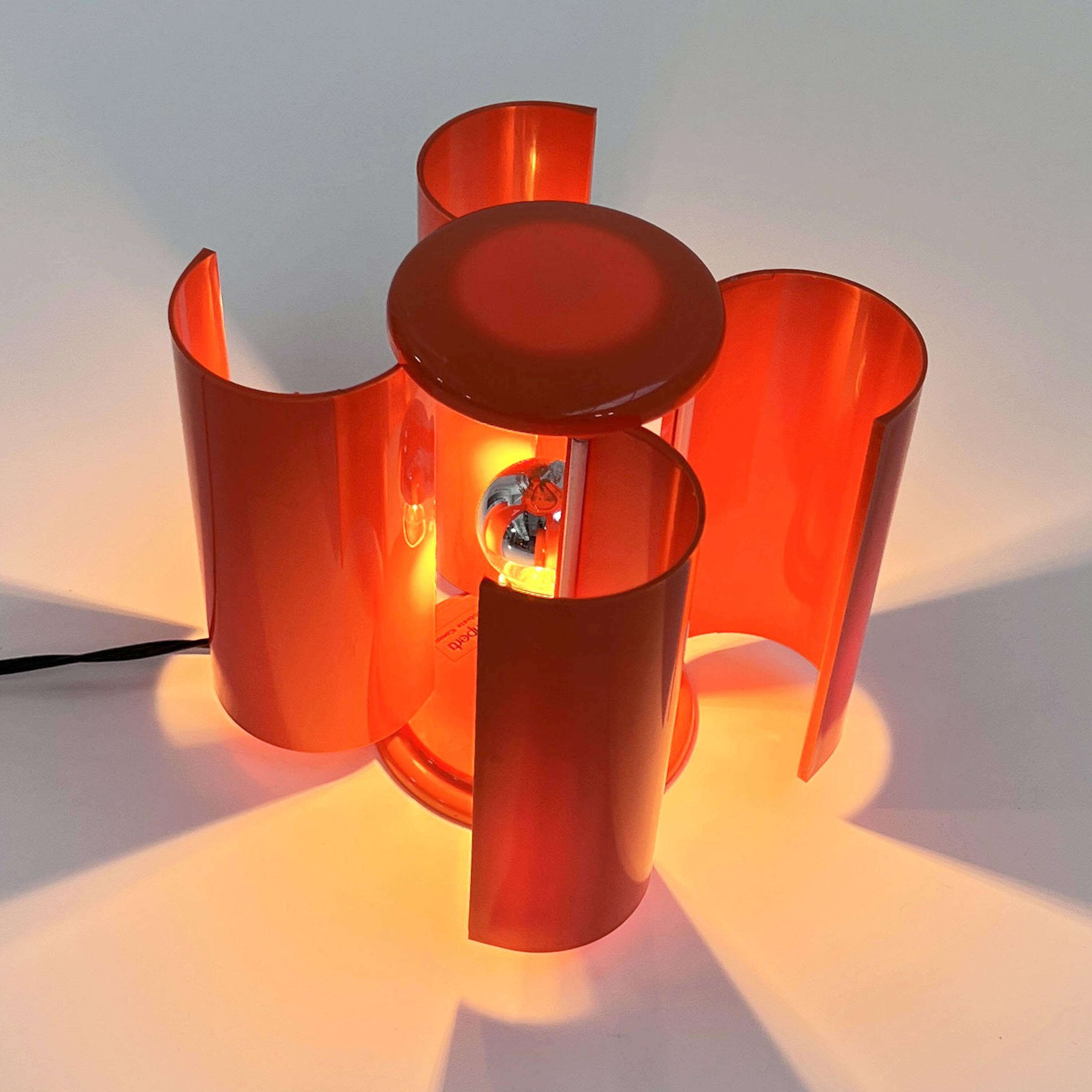 Lampe de table fleur par Studio D.A, Casati & Ponzio pour Lamperti, 1970