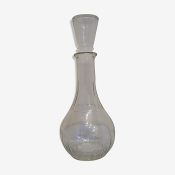 Carafe en verre avec bouchon