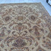 Old carpet 250x320cm