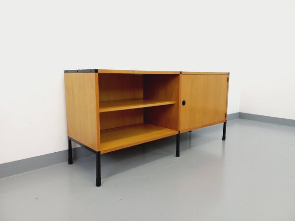 Enfilade vintage ARP Minvielle par Guariche Mortier Motte en bois clair et métal noir des