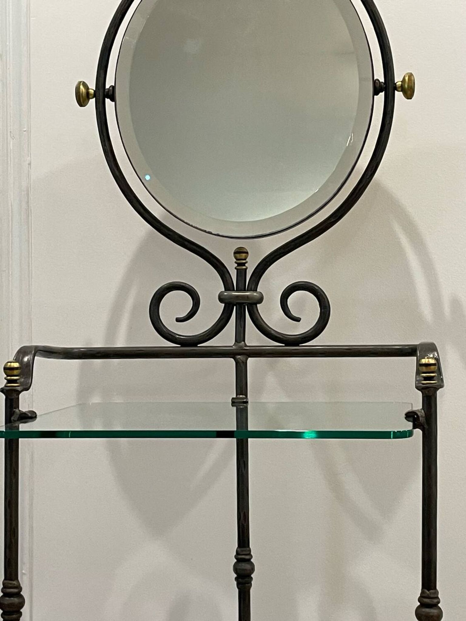 Serviteur de salle de bain en fer forgé
