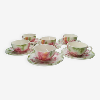 Vintage slurry tea set