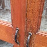 Armoire vitrée en bois