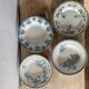Lot de 4 assiettes fleuries bleues
