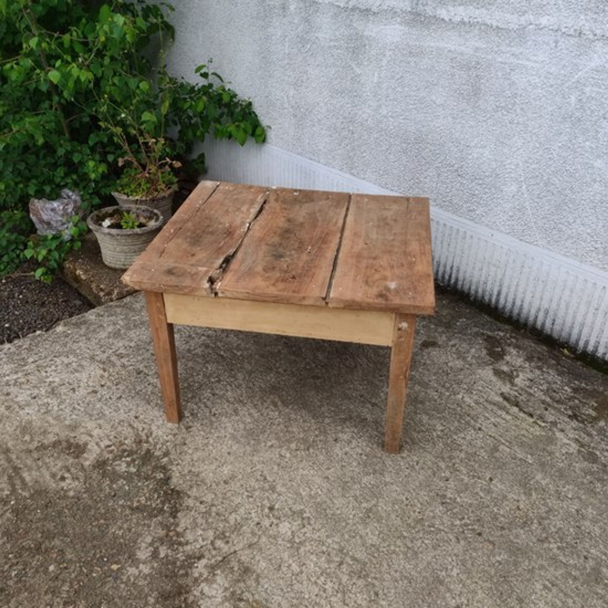 Table de ferme basse