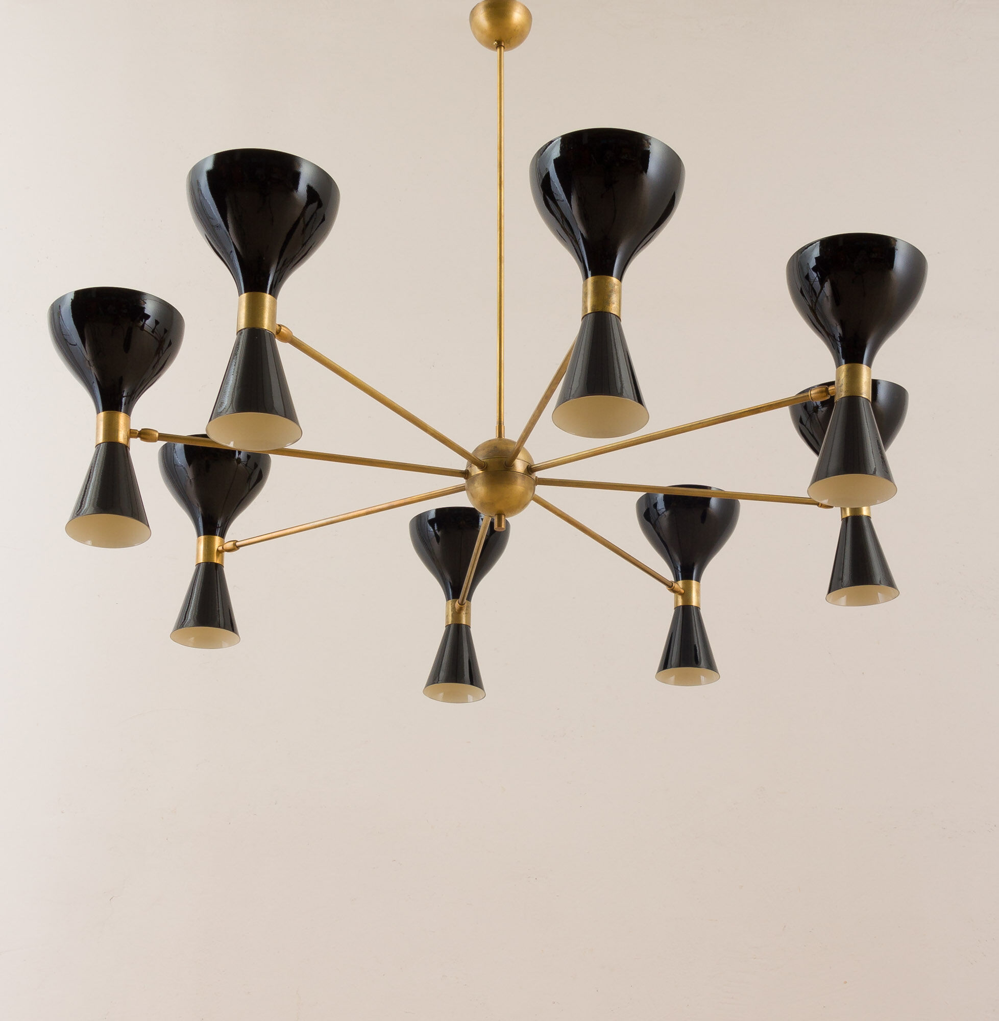 8 arms Italian chandelier with diabolo shades in Stilnovo style