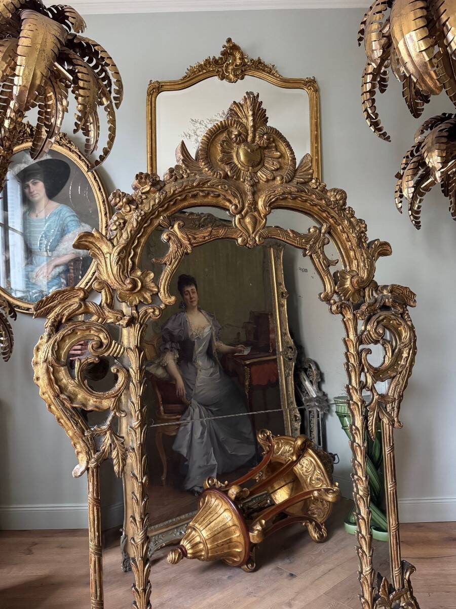 Miroir de style Louis XV en bois doré d’époque Napoléon III