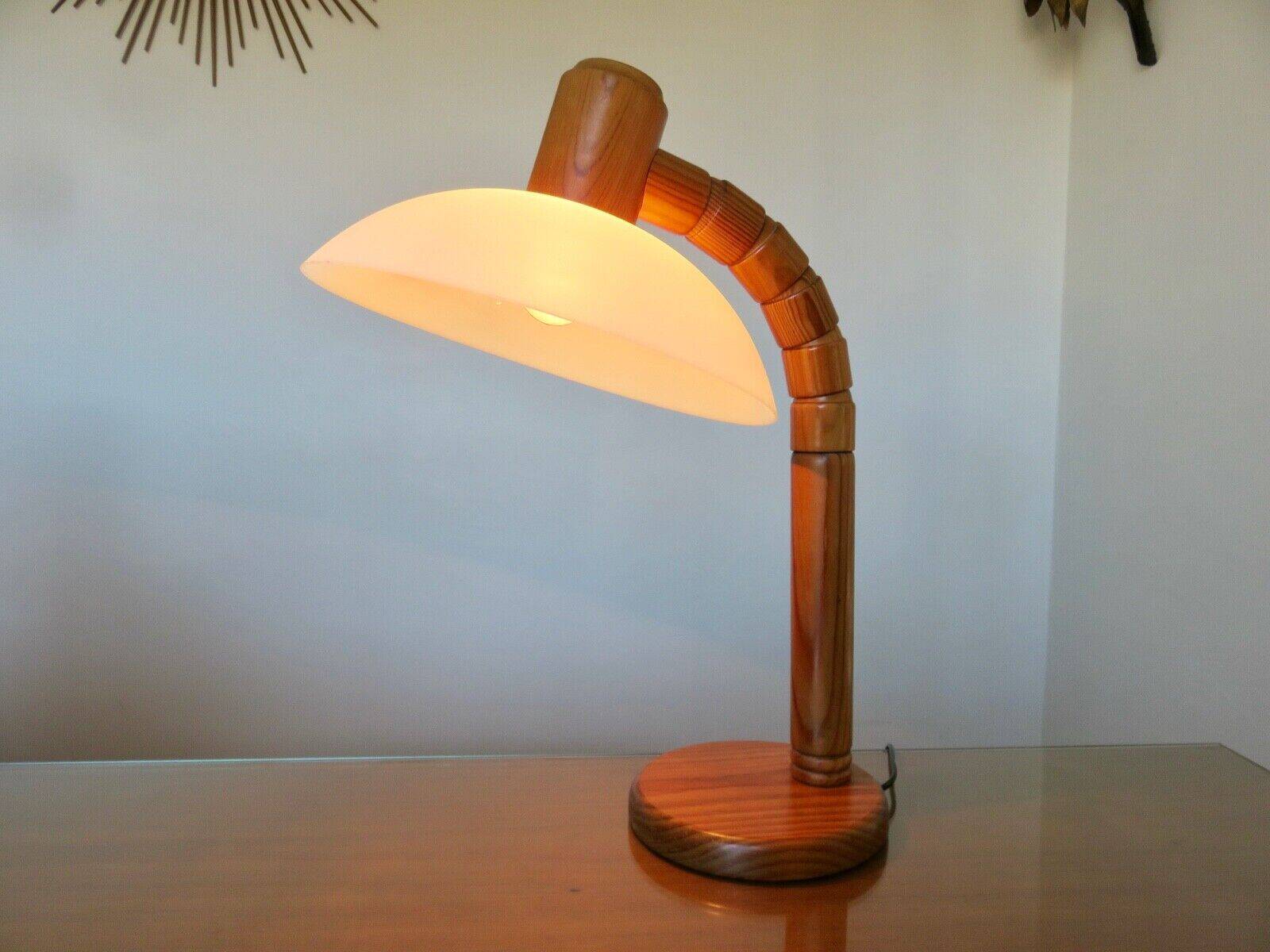 Scandinavian articulated lamp in pine and plastic 1970
