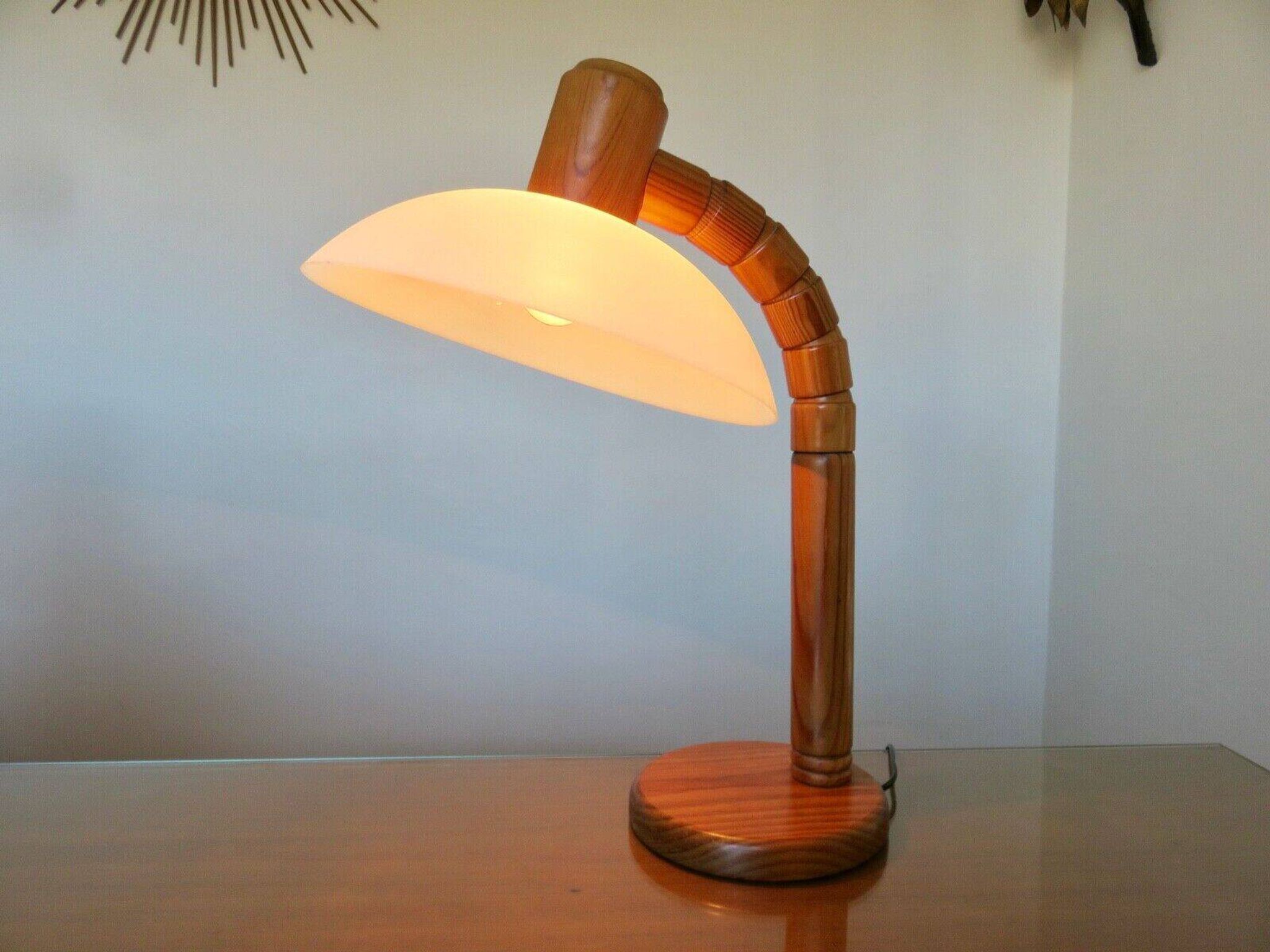 Scandinavian articulated lamp in pine and plastic 1970