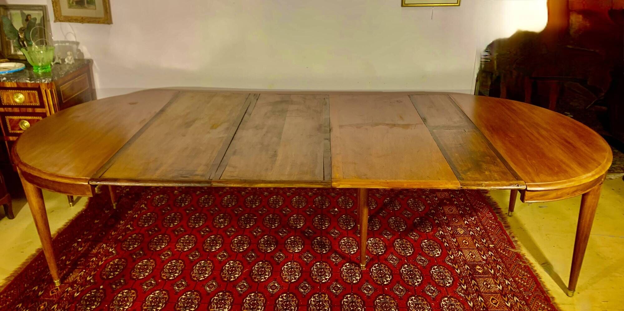 Oval table with 4 extensions, Louis XVI style, 10/12 people