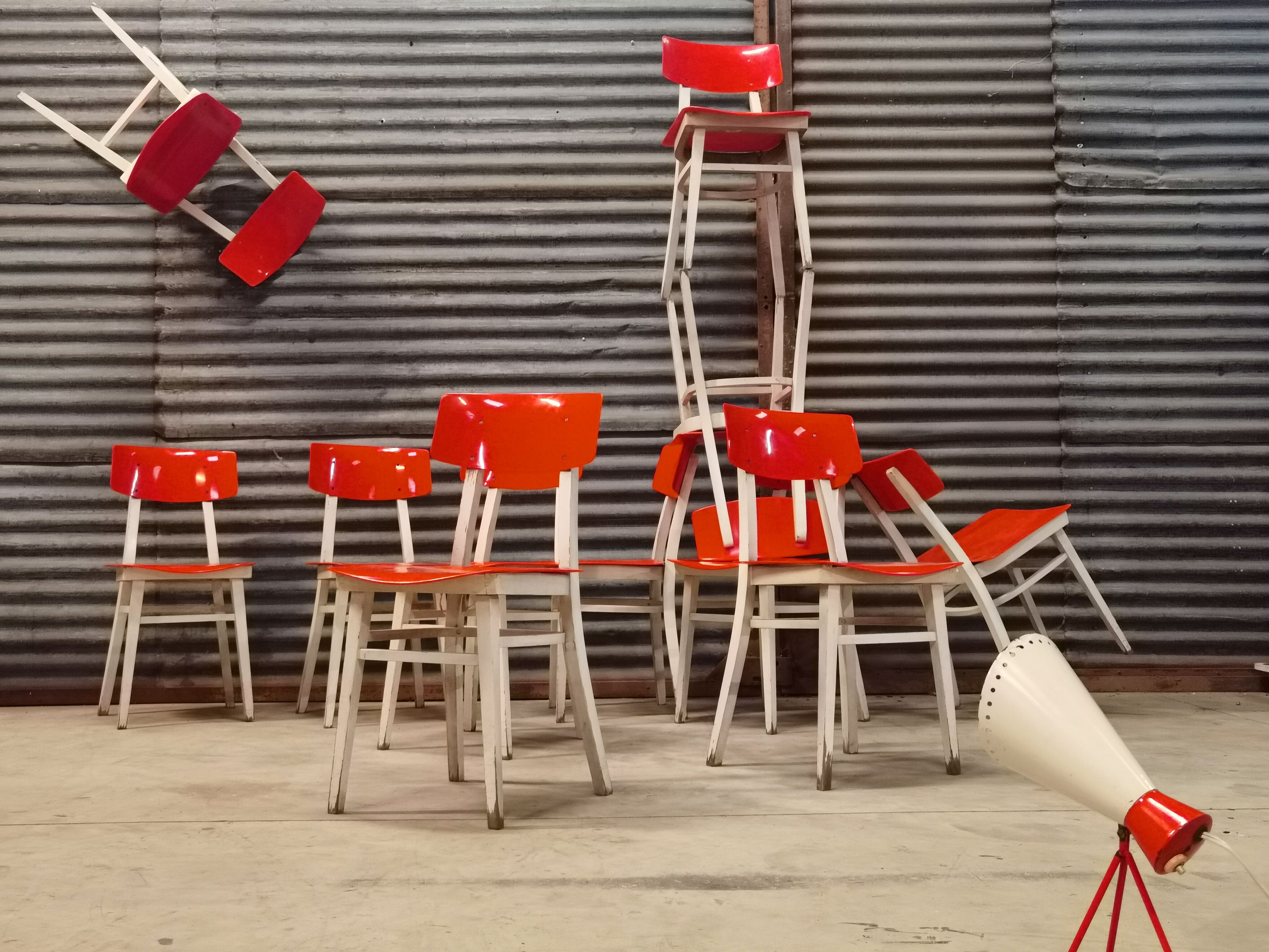 Lot de 11 chaises Ton
