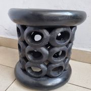 Bamiléké black stool in carved wood with rings – 33 × 35 cm