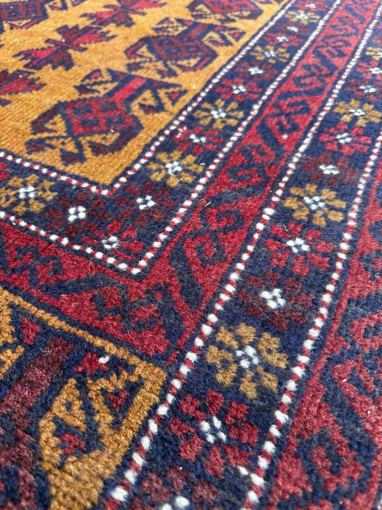Tapis Afghan fait main