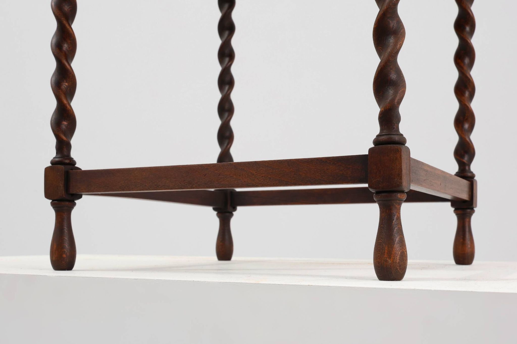 Table d'appoint ancienne en chêne français, vers 1900