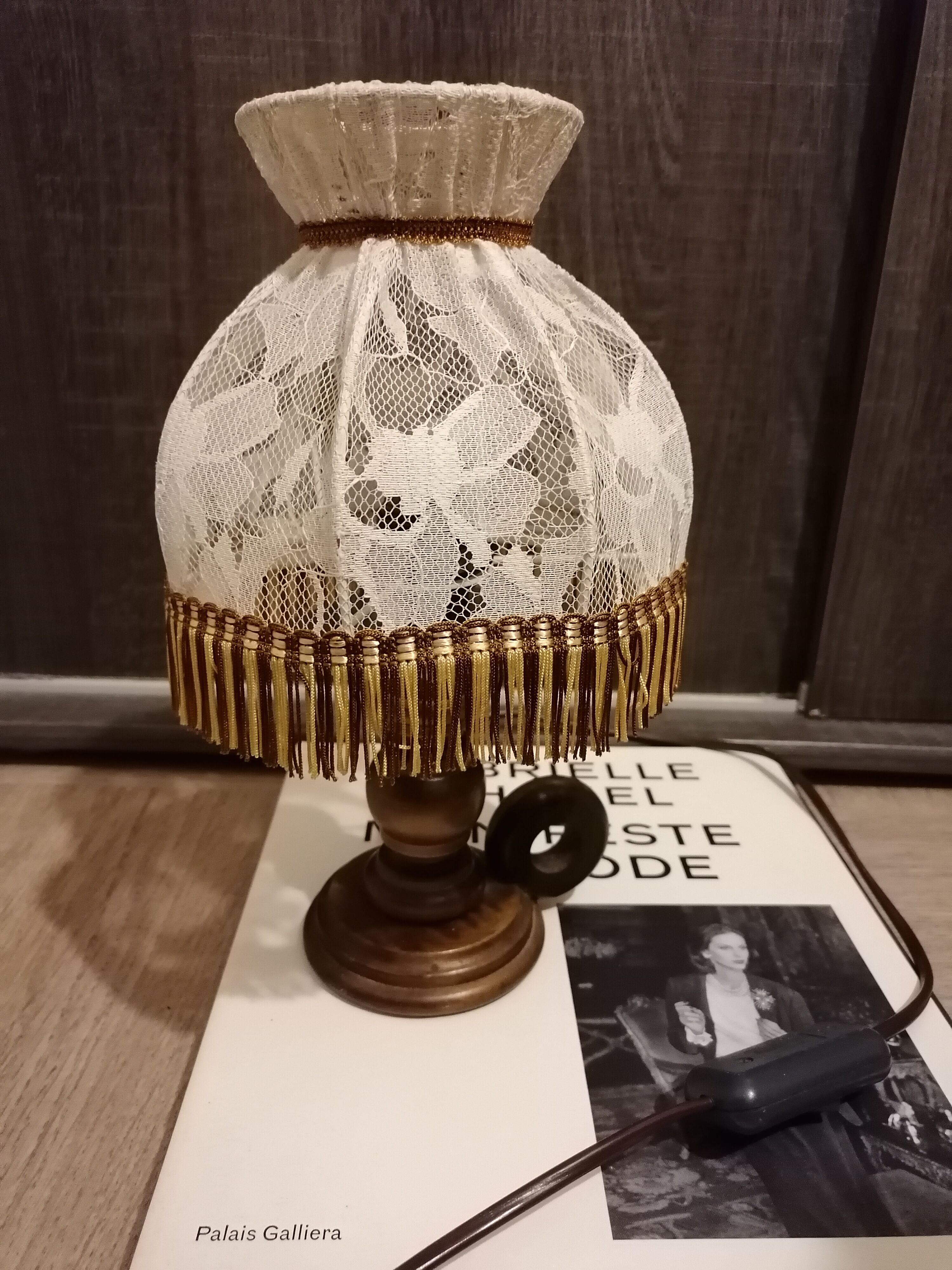 Bedside lamp lace and wood