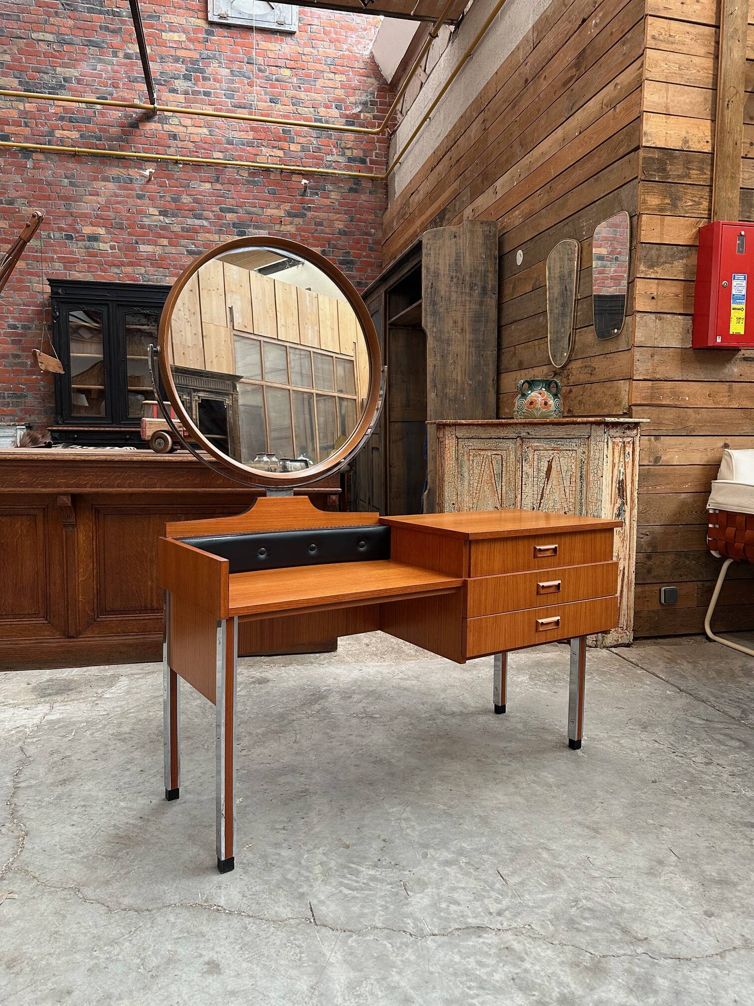 Coiffeuse années 60