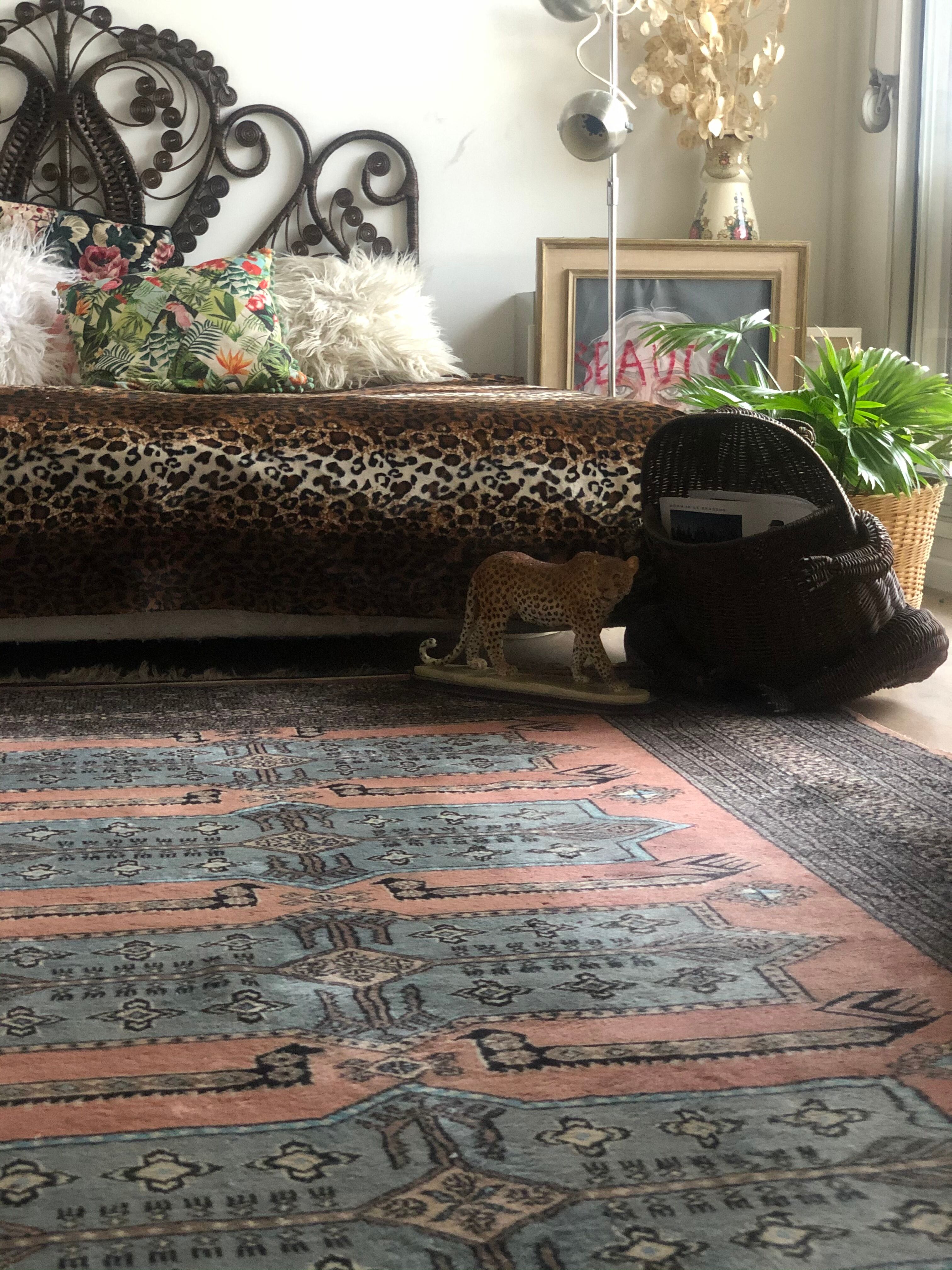 Vintage wool oriental rug - 245x157cm