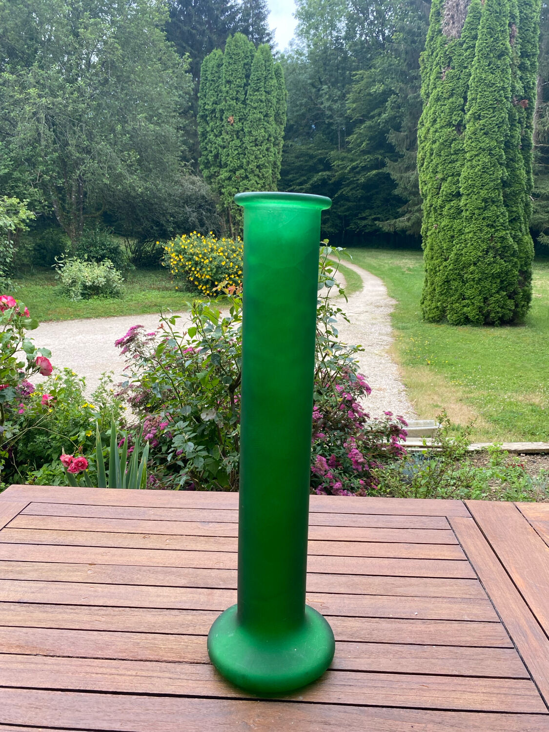 luminous glass vase