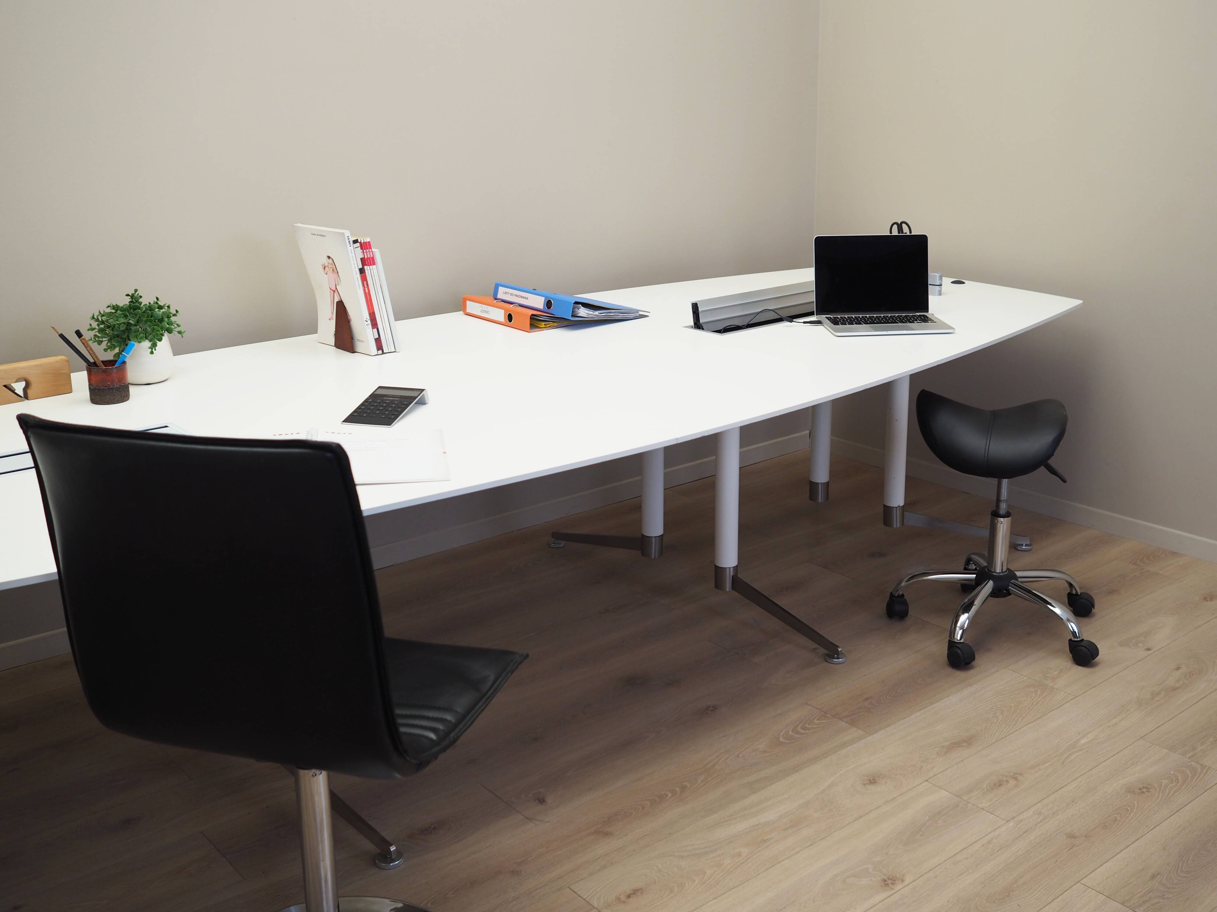 Conference table, Danish design, 2016, designer: Paul Leroy, manufacturer: Paustian