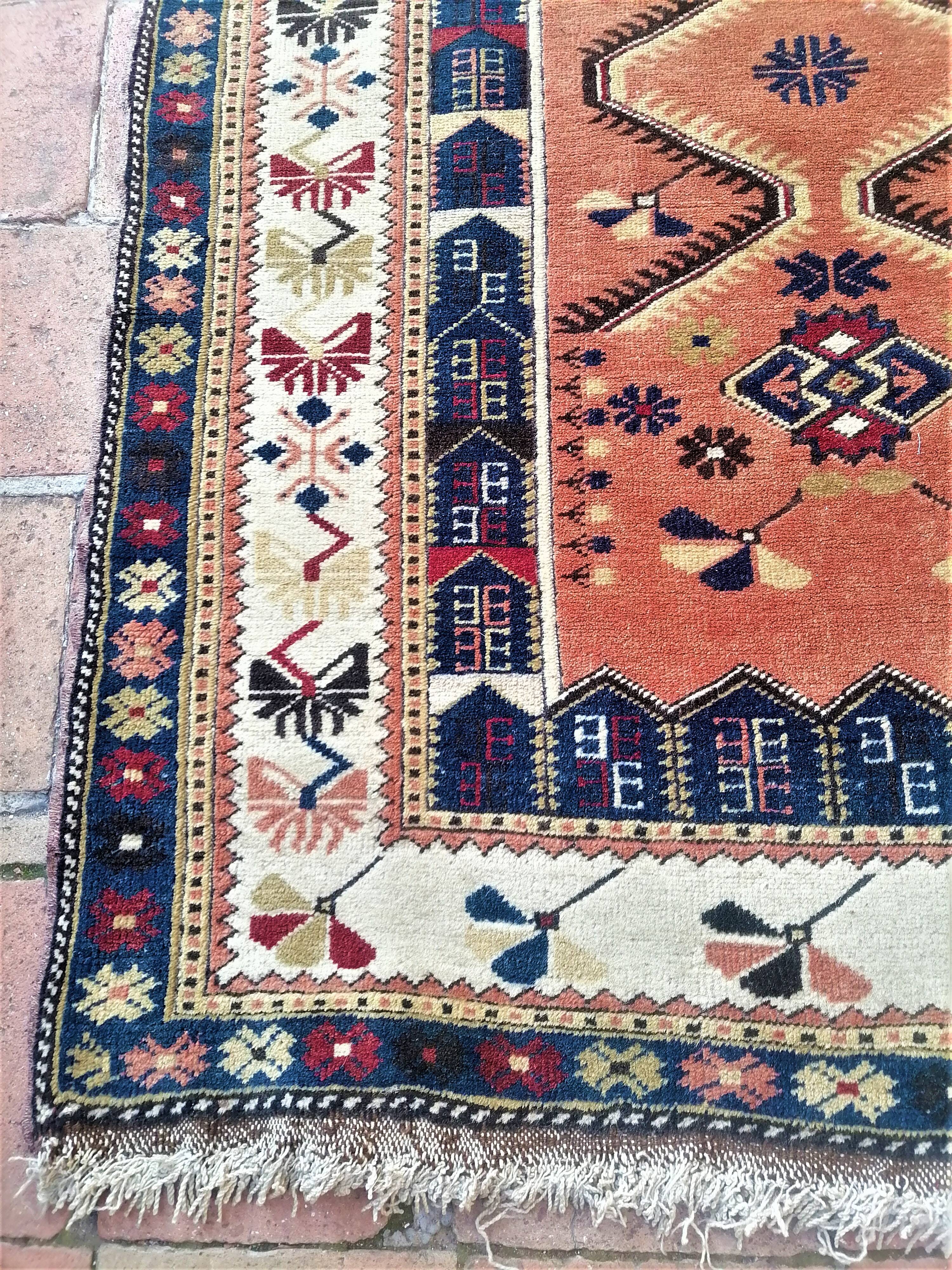 Oriental carpet from Turkey 152 x 118