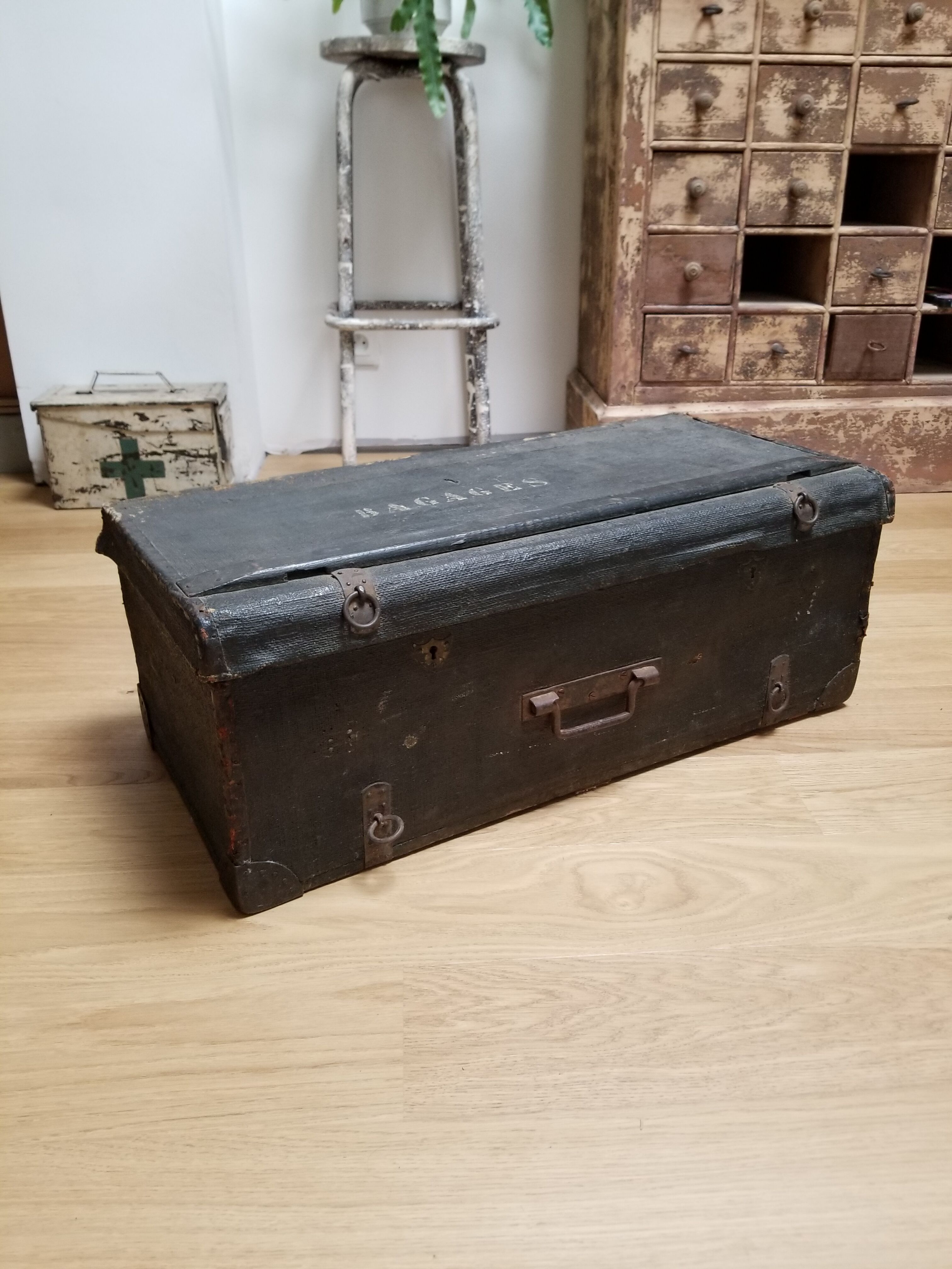 Old wood and jute malle