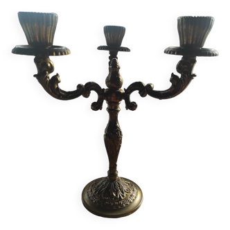 Sculpted candle holder with 3 bronze branches