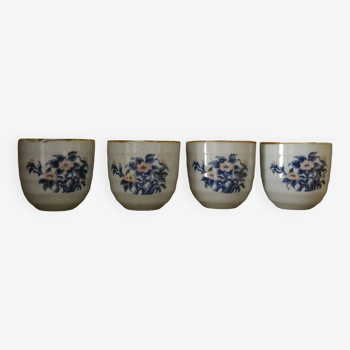 Set of 4 small tea bowls